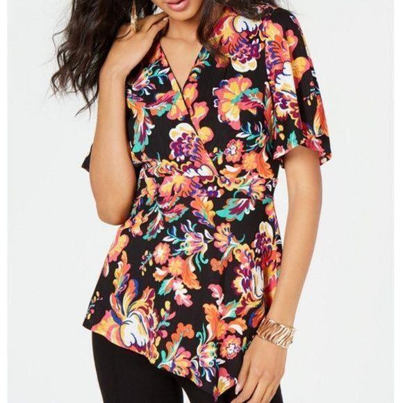 THALIA SODI Asymmetrical Hem Surplice Floral Top - Picture 1 of 2